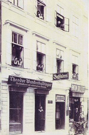 Buchbinderei 1879 Buchbinderei_Linzerstrasse_Foto_ALT_klein.jpg